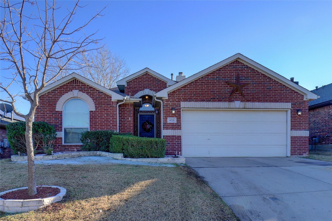 6729 Sierra Madre Drive Fort Worth TX 76179