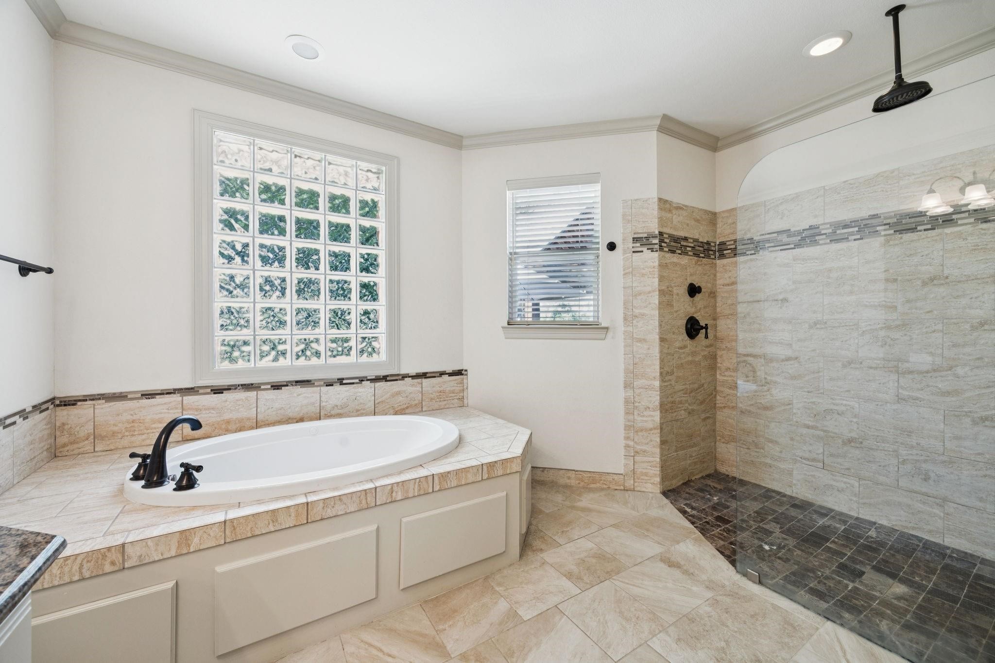 101 Beacon Court Mabank TX 75143