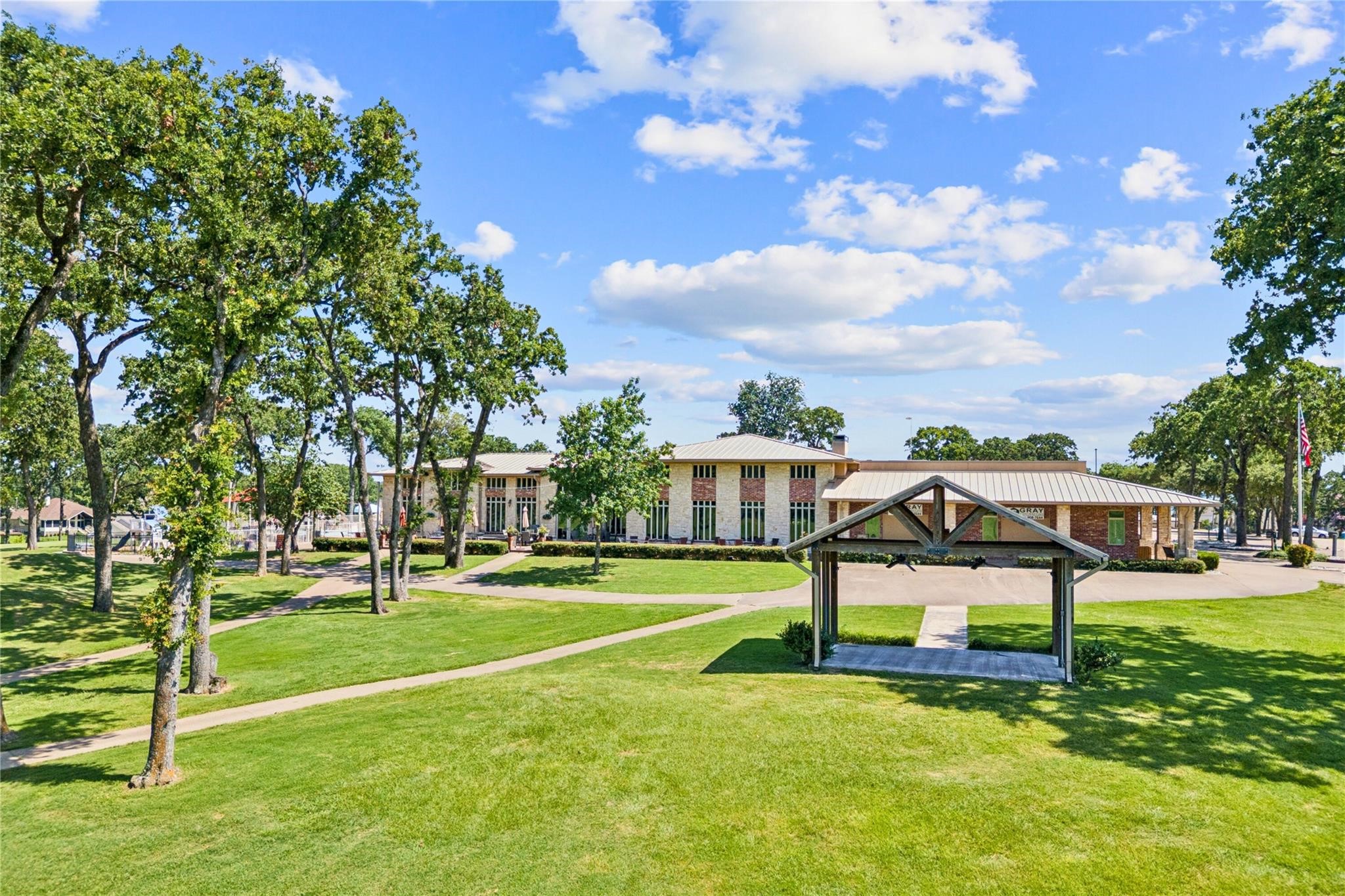 101 Beacon Court Mabank TX 75143