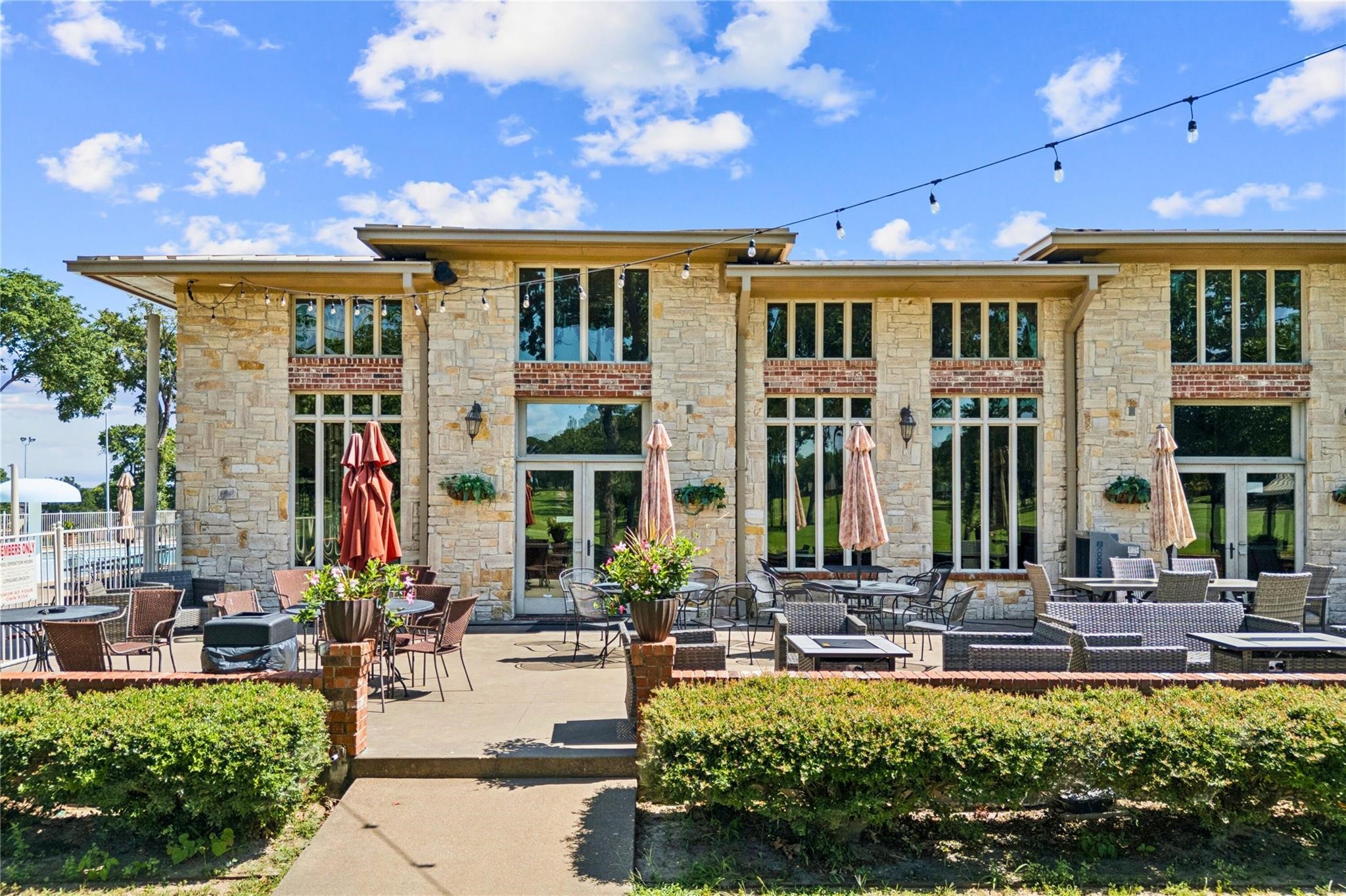 101 Beacon Court Mabank TX 75143