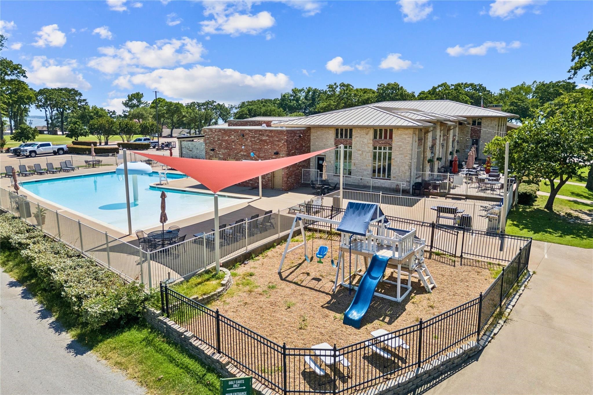 101 Beacon Court Mabank TX 75143