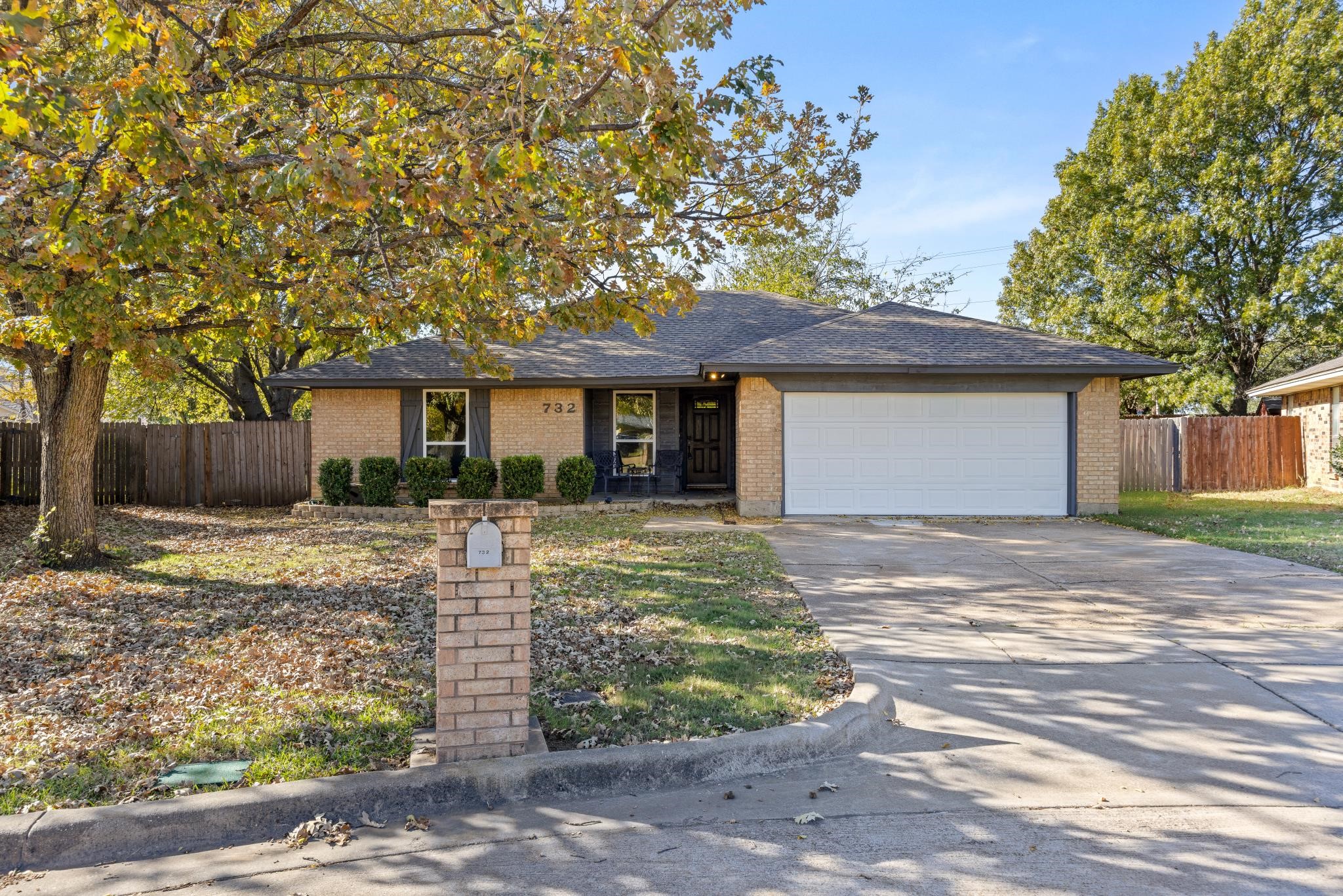 732 Kensington Lane Mansfield TX 76063