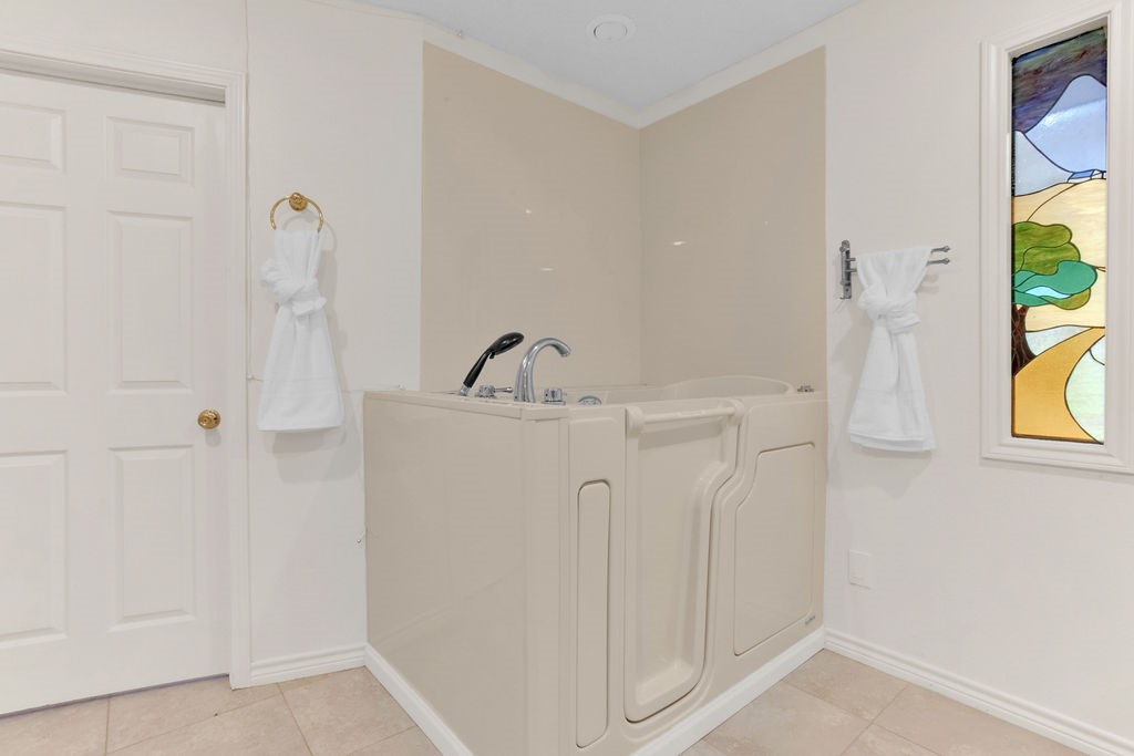 1633 Brookhollow Drive Hideaway TX 75771