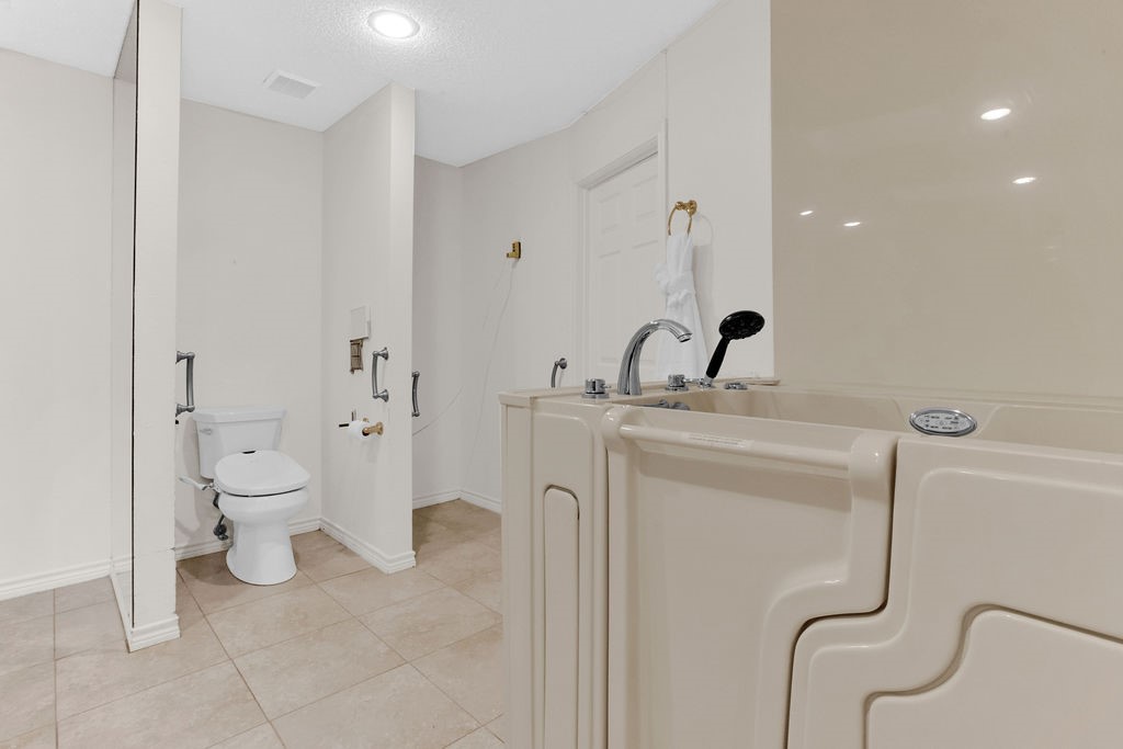 1633 Brookhollow Drive Hideaway TX 75771