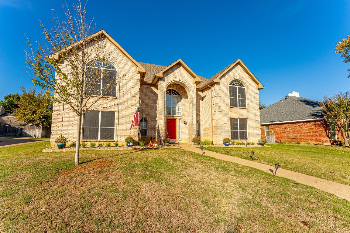 2212 Swallow Lane Lewisville TX 75077