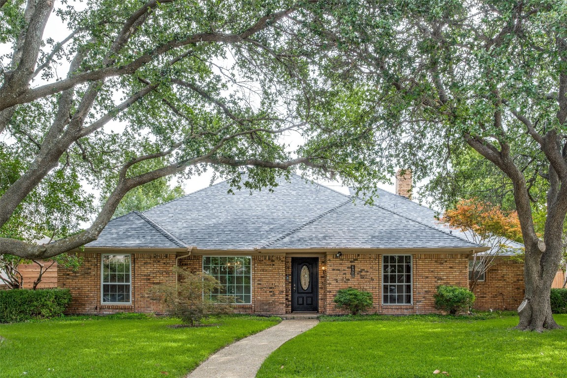 6905 Vista Willow Drive Dallas TX 75248