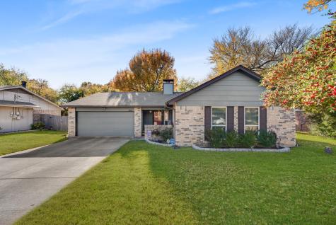 3925 Raywood Drive Grand Prairie TX 75052