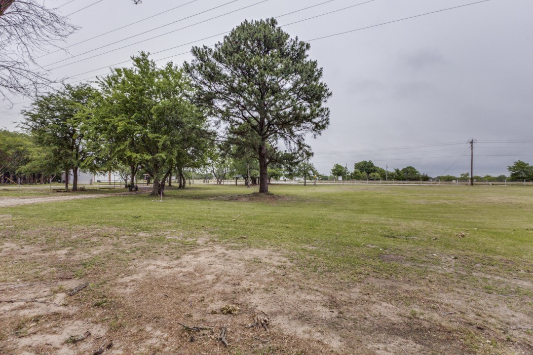 10825 Estate Lane Terrell TX 75161