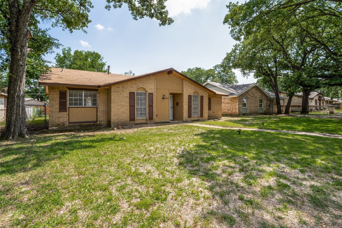 10510 Castlerock Drive Dallas TX 75217