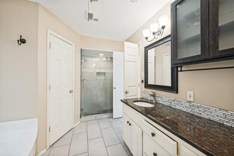 104 Creek Side Court Kennedale TX 76060