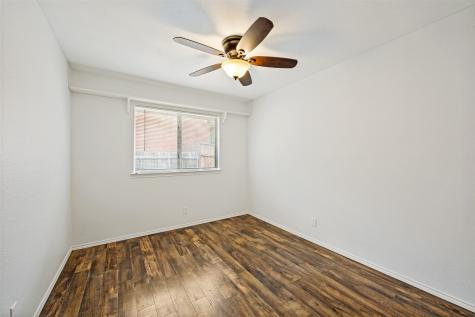 104 Creek Side Court Kennedale TX 76060