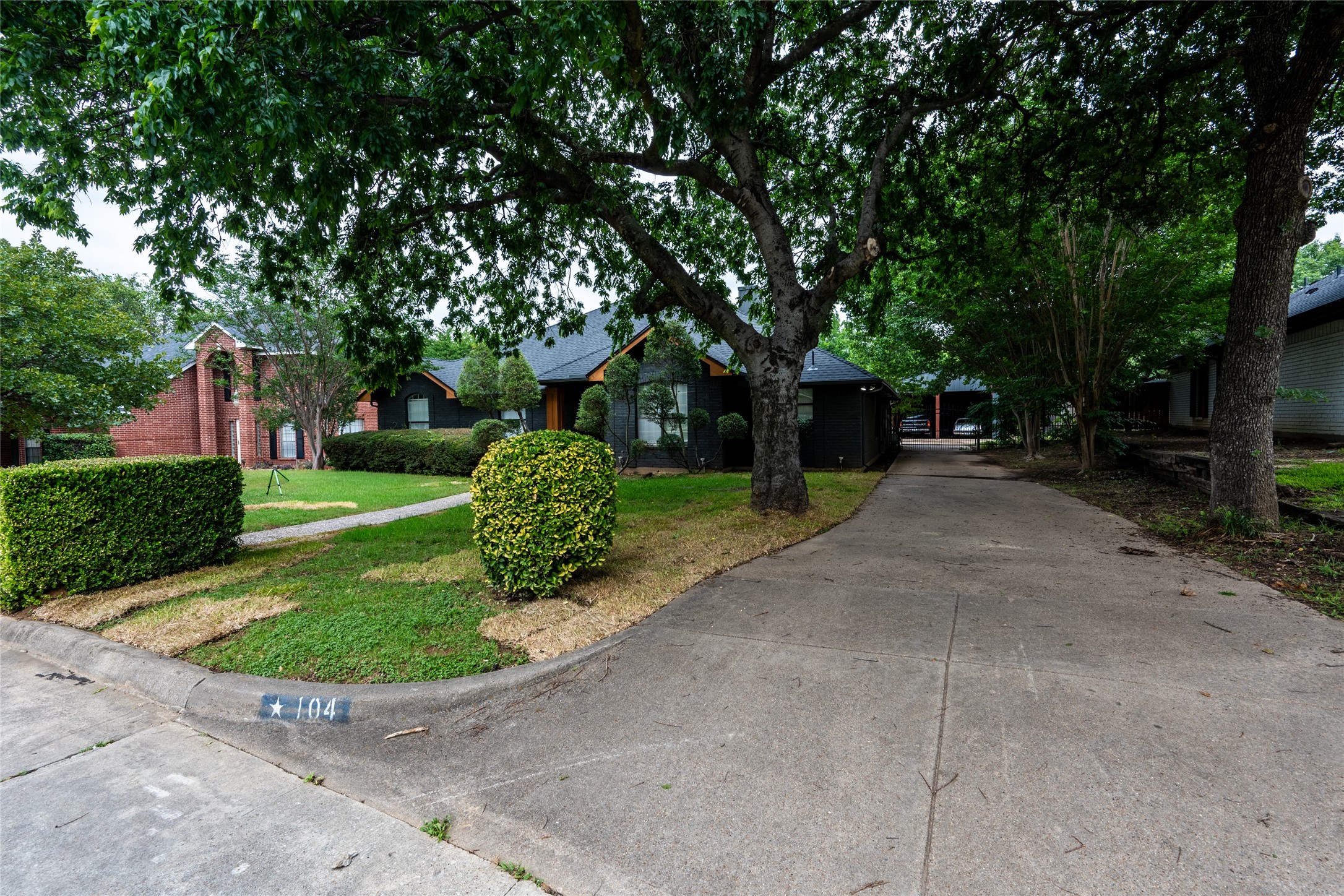 104 Creek Side Court Kennedale TX 76060