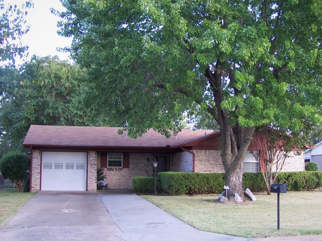 3209 Burgandy Lane Sherman TX 75090