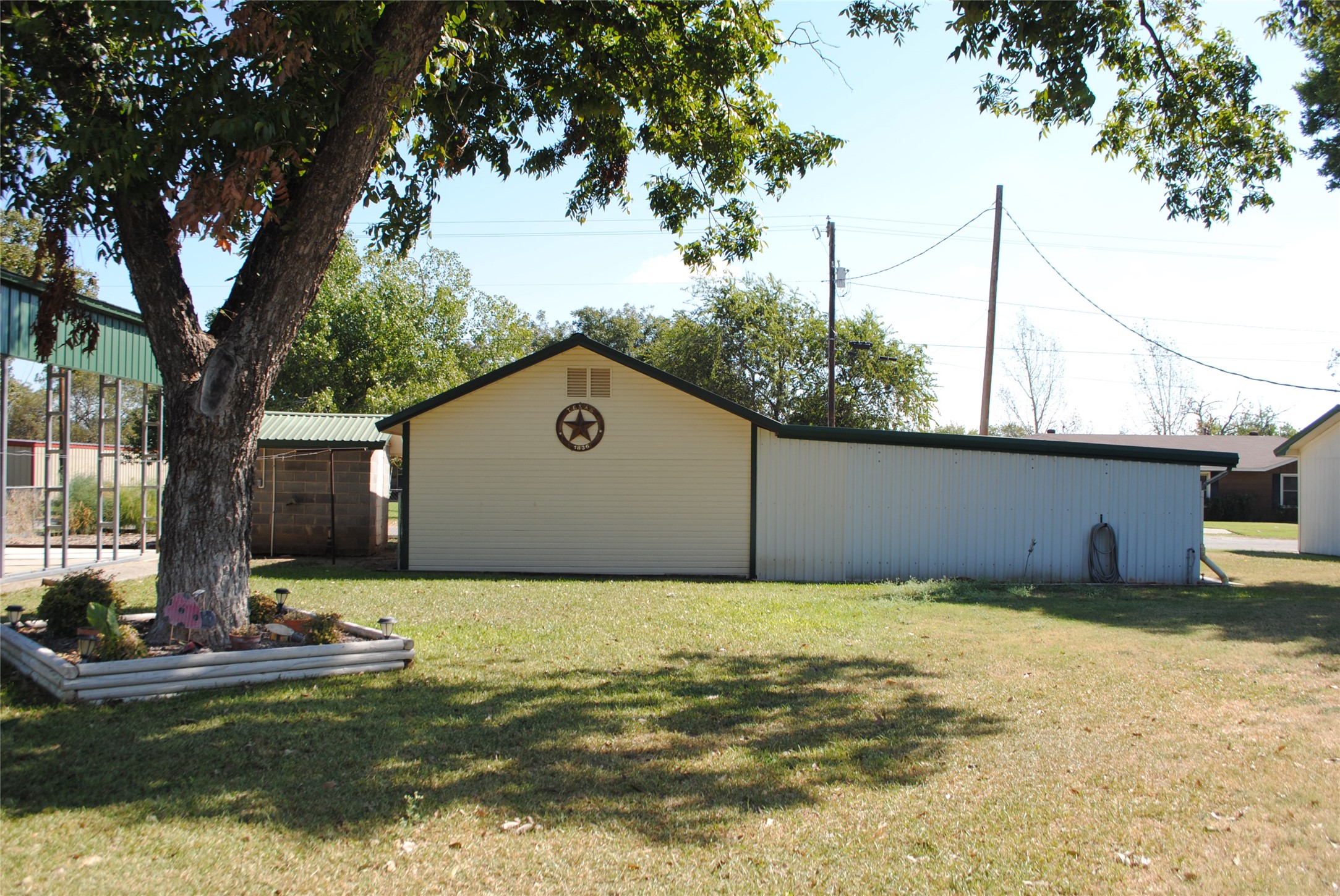 908 N Austin Comanche TX 76442