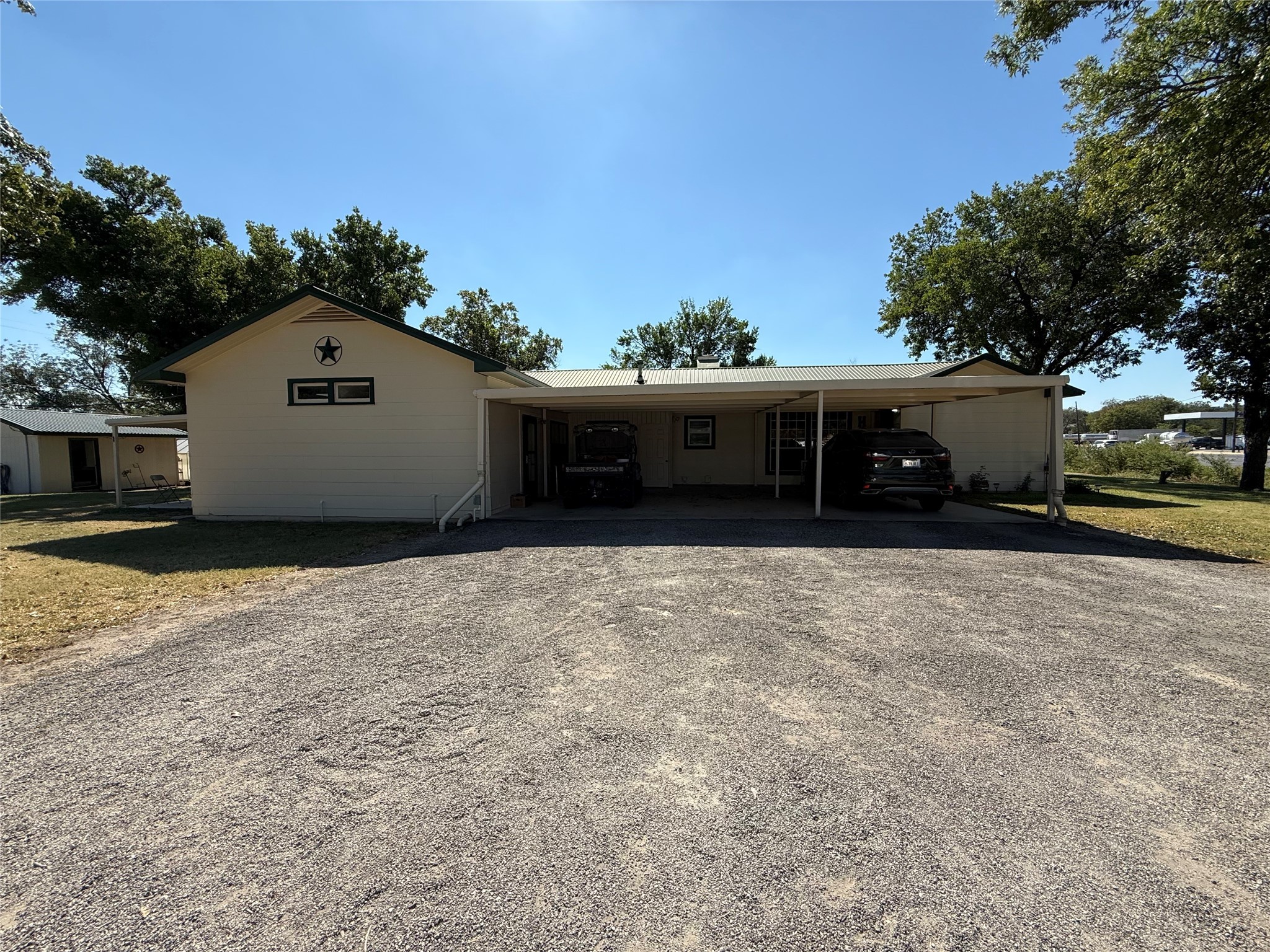 908 N Austin Comanche TX 76442