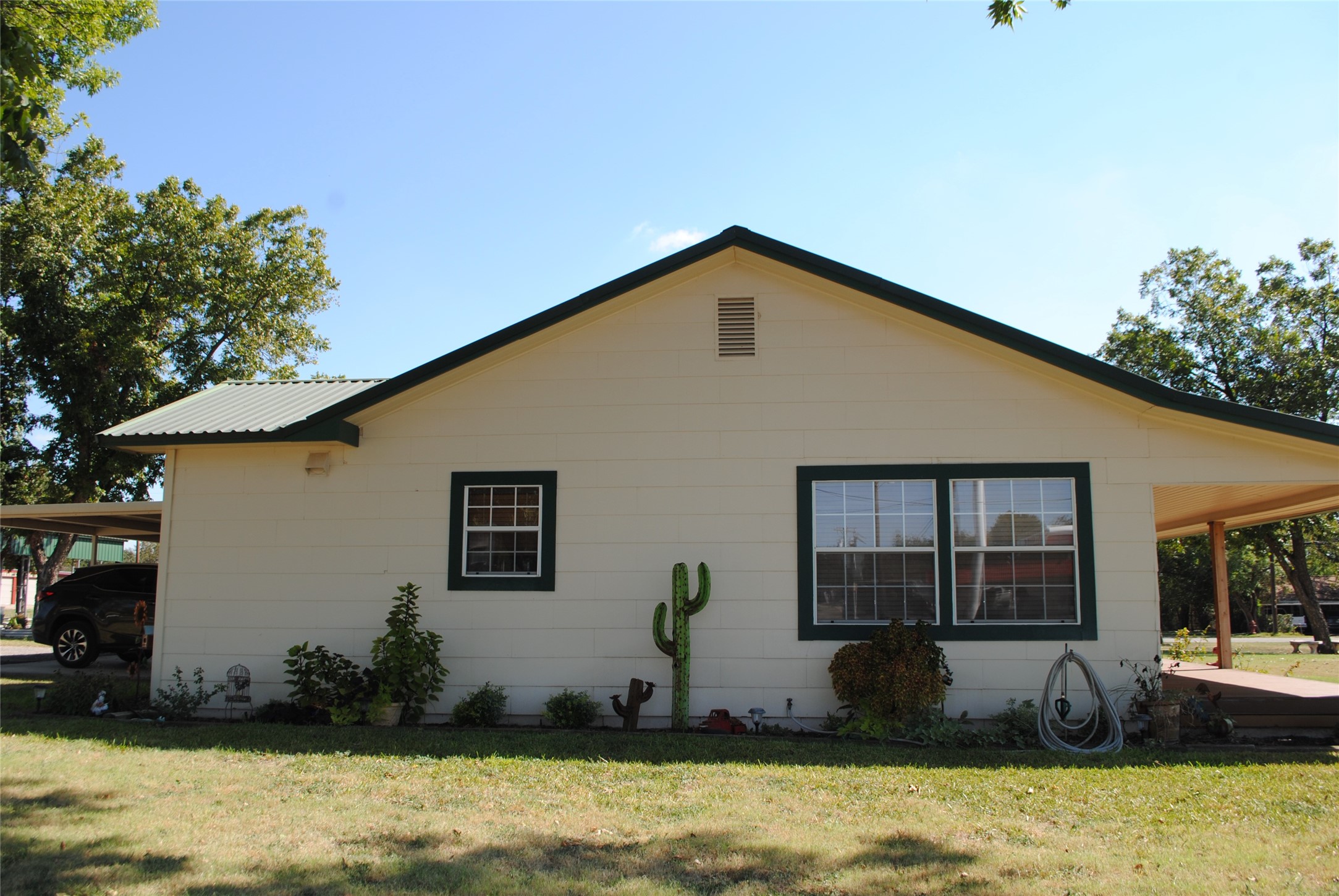 908 N Austin Comanche TX 76442