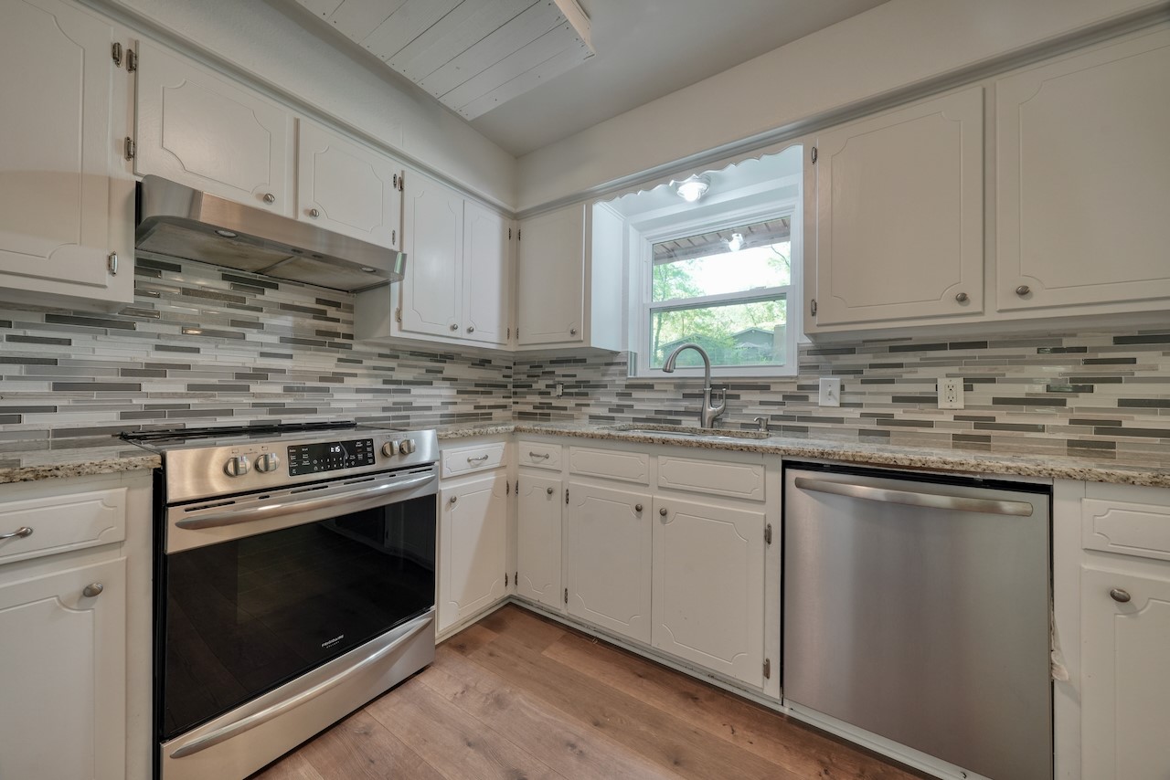 210 Canyon Hideaway TX 75771