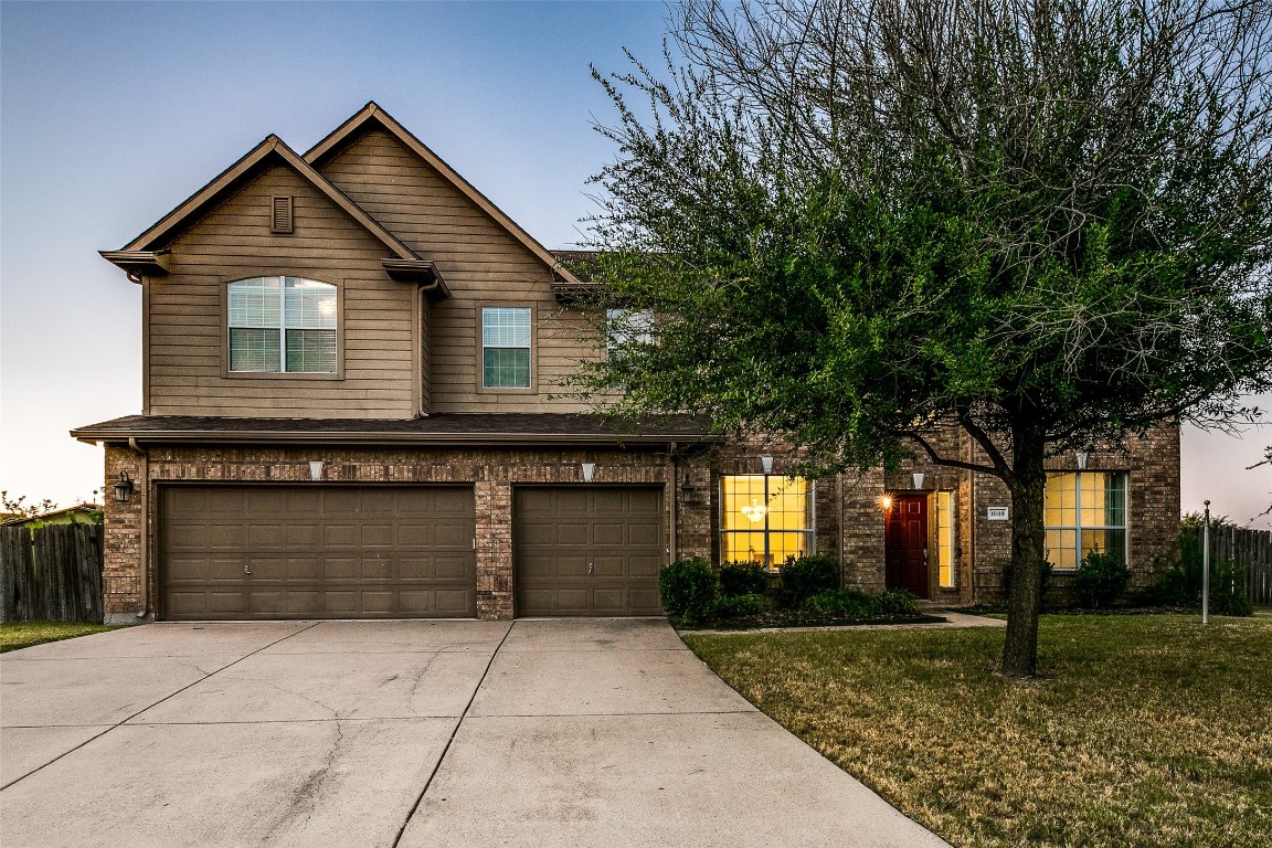 1009 York Court Forney TX 75126