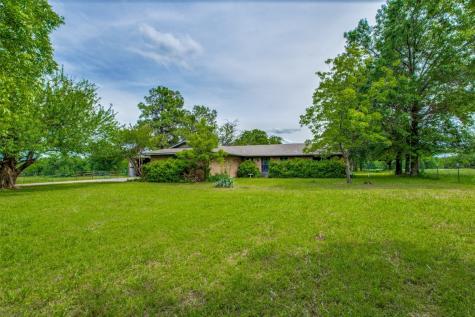 4840 Helen Drive Denison TX 75020
