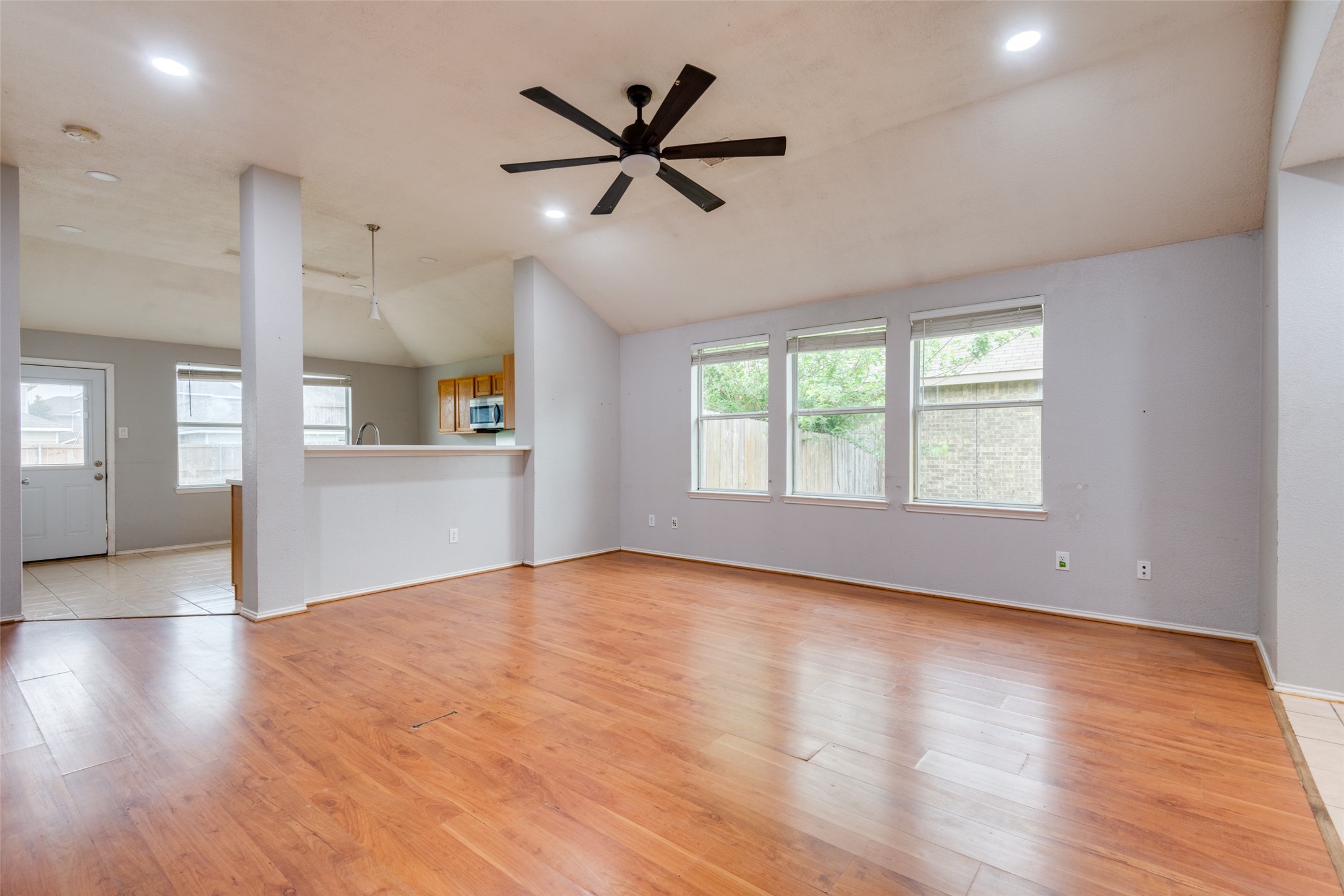 107 Bowie Forney TX 75126