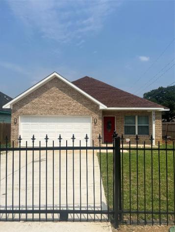1829 Effie Street Fort Worth TX 76105