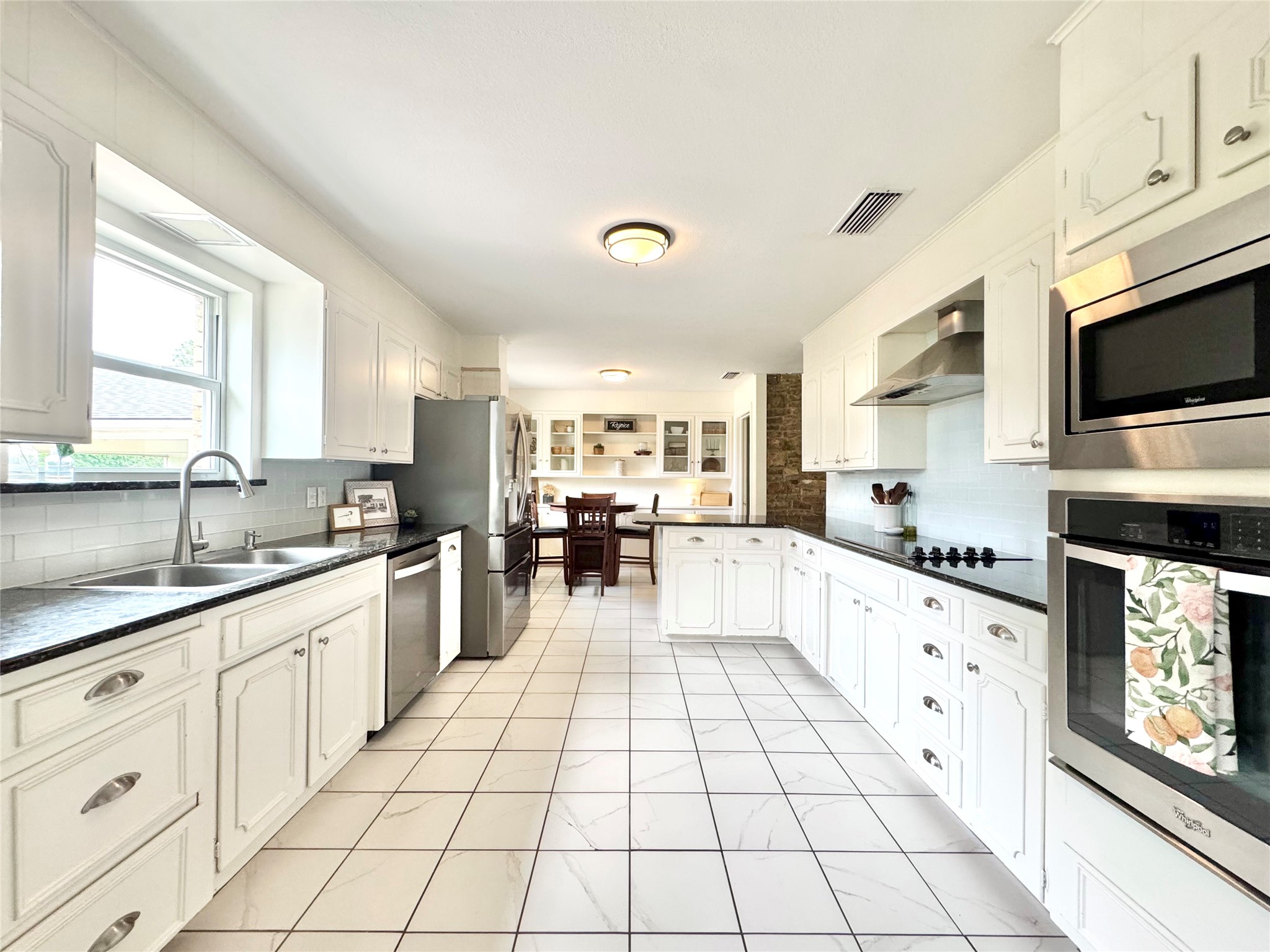 1423 Oak Hills Drive Graham TX 76450