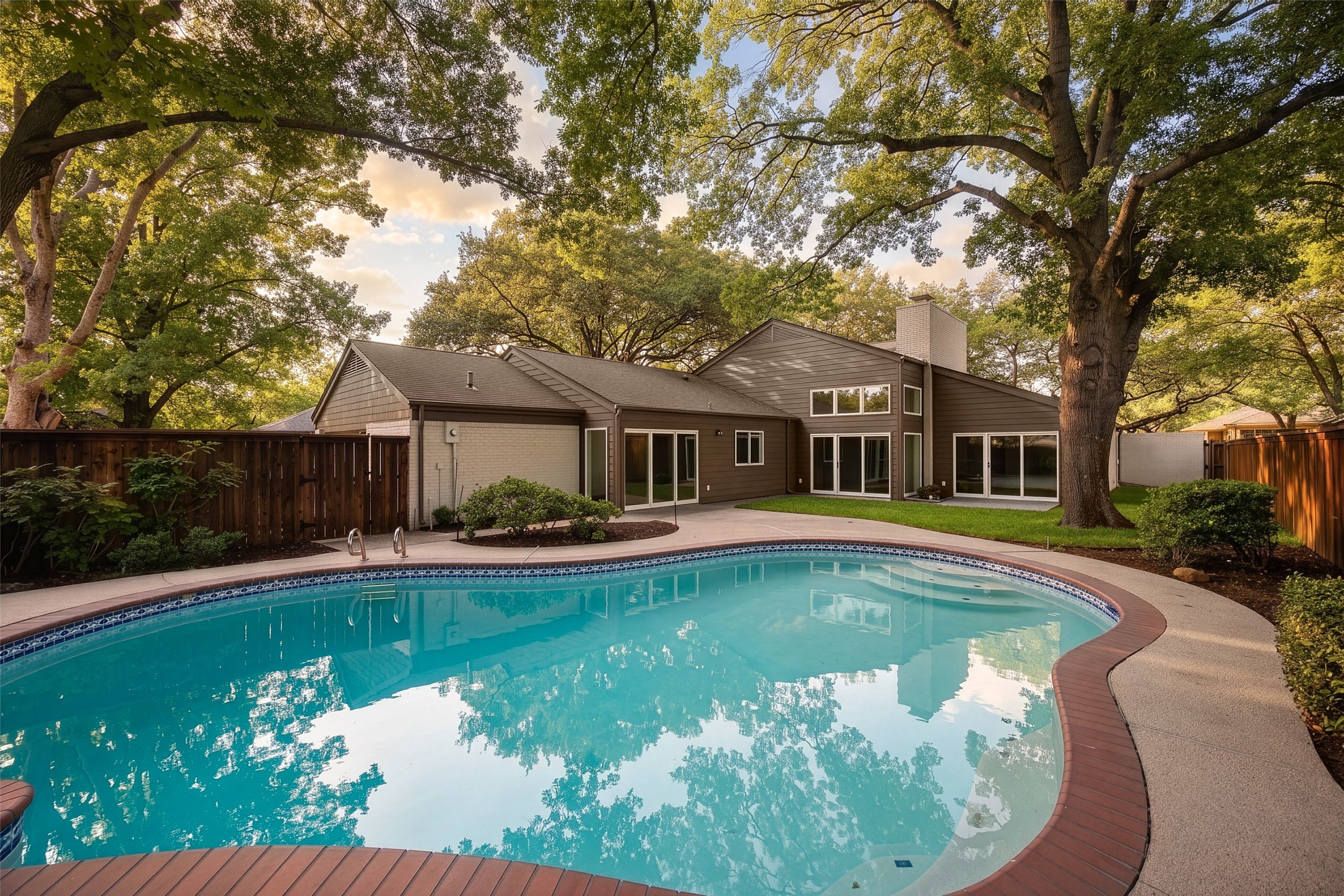 9616 Greensprint Drive Dallas TX 75238