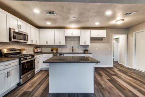 4327 Mackey Drive North Richland Hills TX 76180