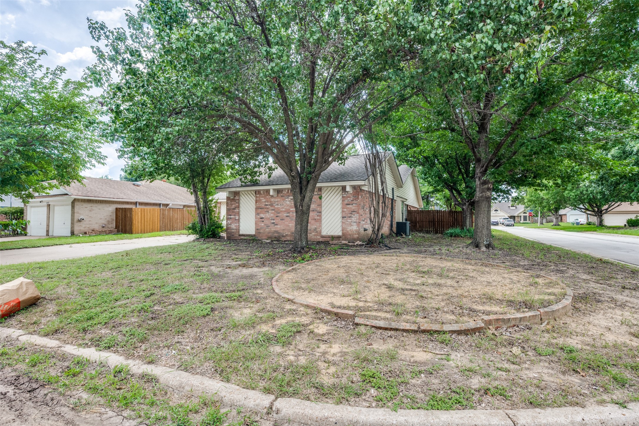 6400 Betsy Ross Drive Arlington TX 76002