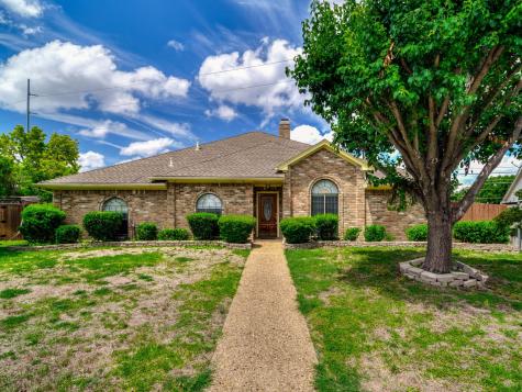 2705 Greenview Circle Garland TX 75044
