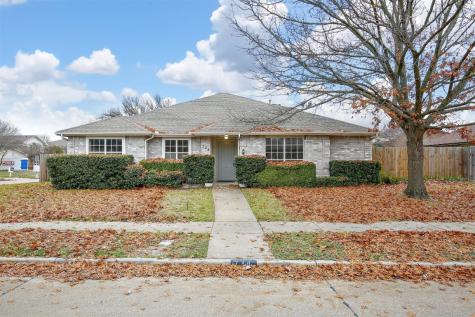 724 Berry Lane Cedar Hill TX 75104