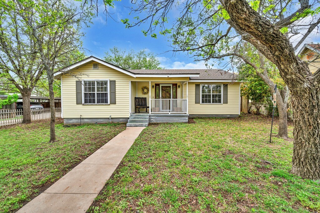 503 S 6th Street Valley Mills TX 76689