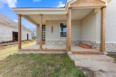 1237 Bonham Street Paris TX 75460