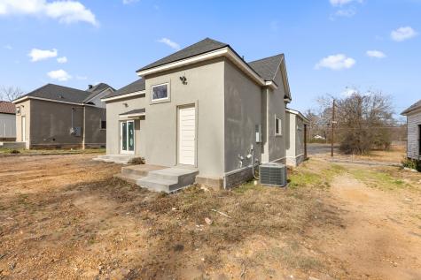 1237 Bonham Street Paris TX 75460