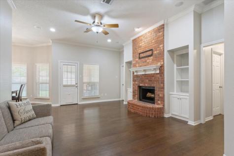 949 Crested Butte Drive Hewitt TX 76643
