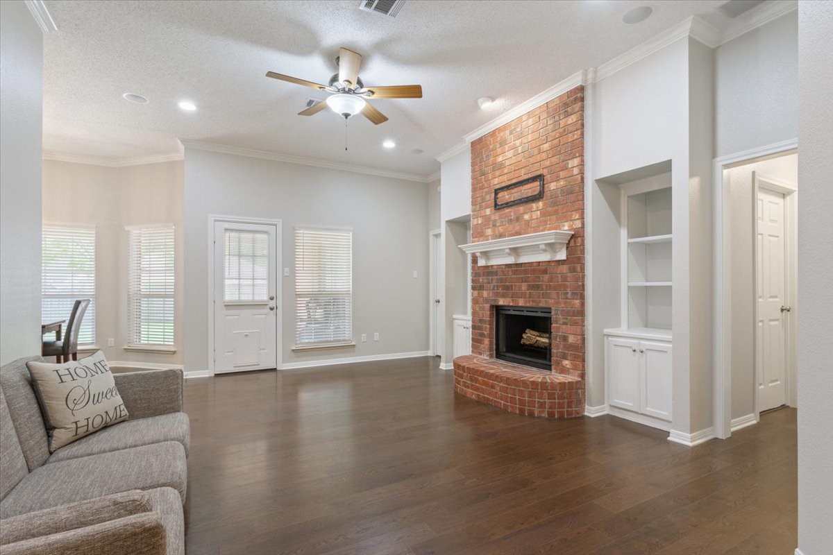949 Crested Butte Drive Hewitt TX 76643