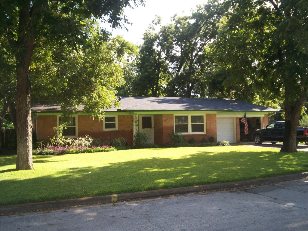 1608 Juanita Drive Arlington TX 76013