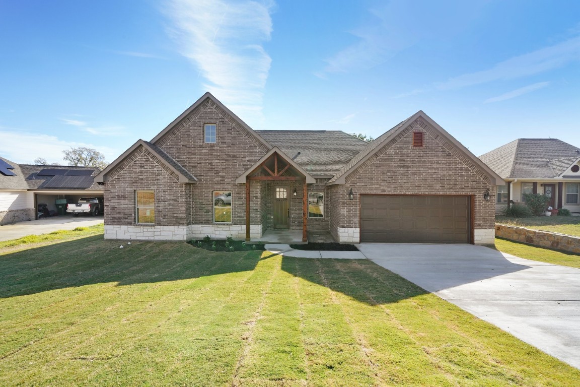 704 Holiday Hills Drive Mineral Wells TX 76067