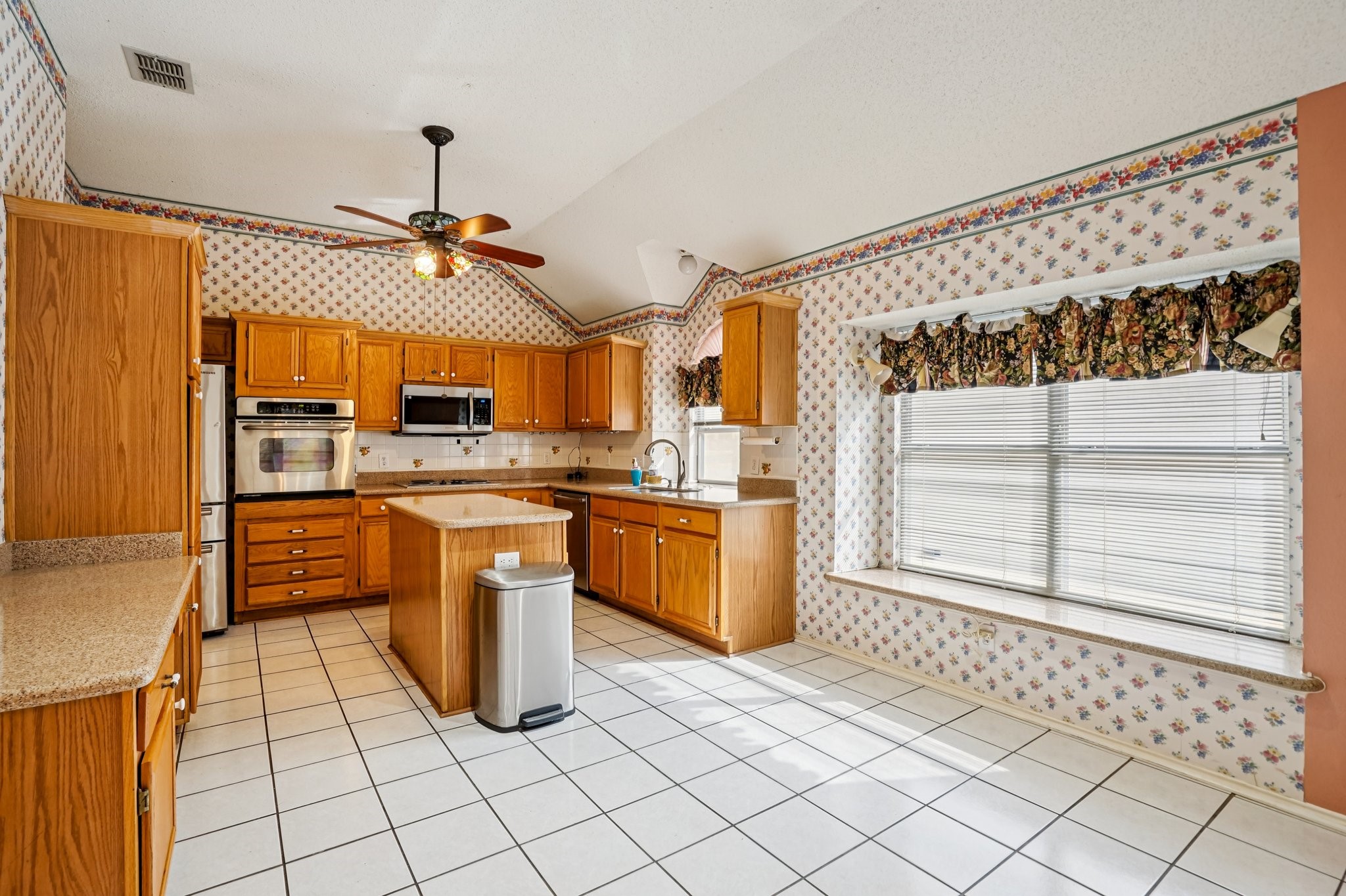 7213 Crabtree Lane North Richland Hills TX 76182