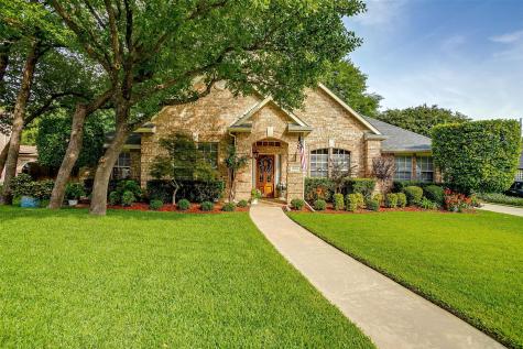 1004 Wildlife Lane Crowley TX 76036