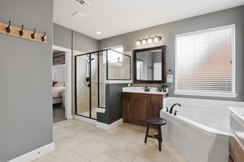 1004 Tara Drive Burleson TX 76028