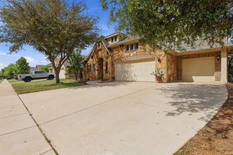 1004 Tara Drive Burleson TX 76028