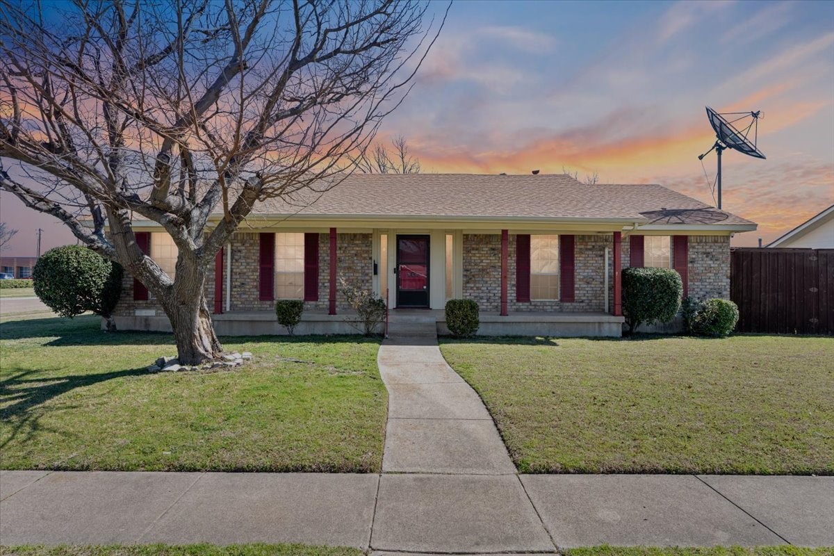 910 Bradfield Drive Garland TX 75042