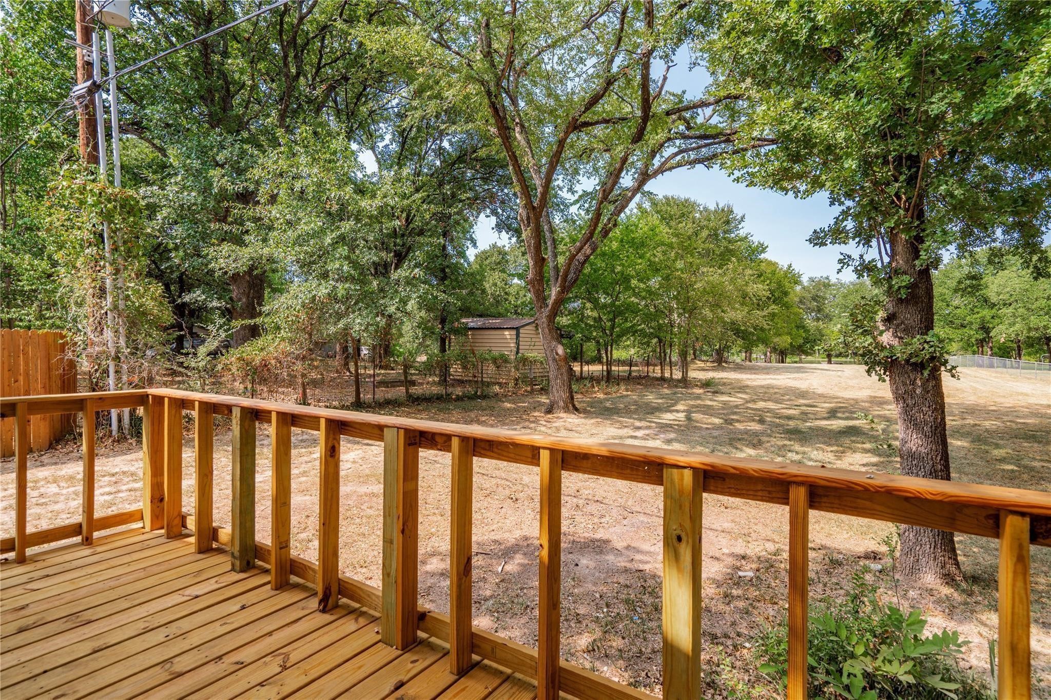 1632 E Crestway Drive West Tawakoni TX 75474