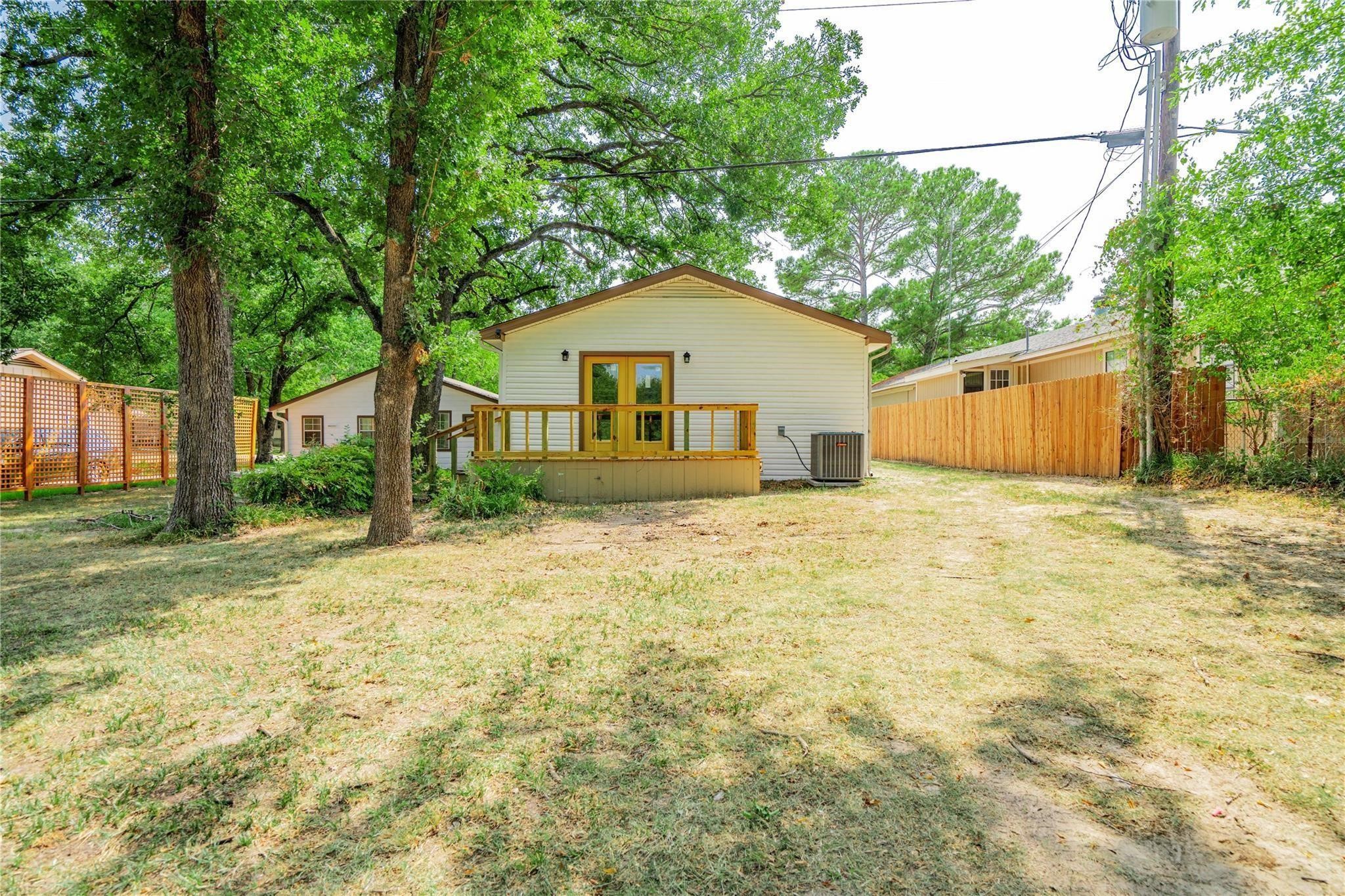 1632 E Crestway Drive West Tawakoni TX 75474