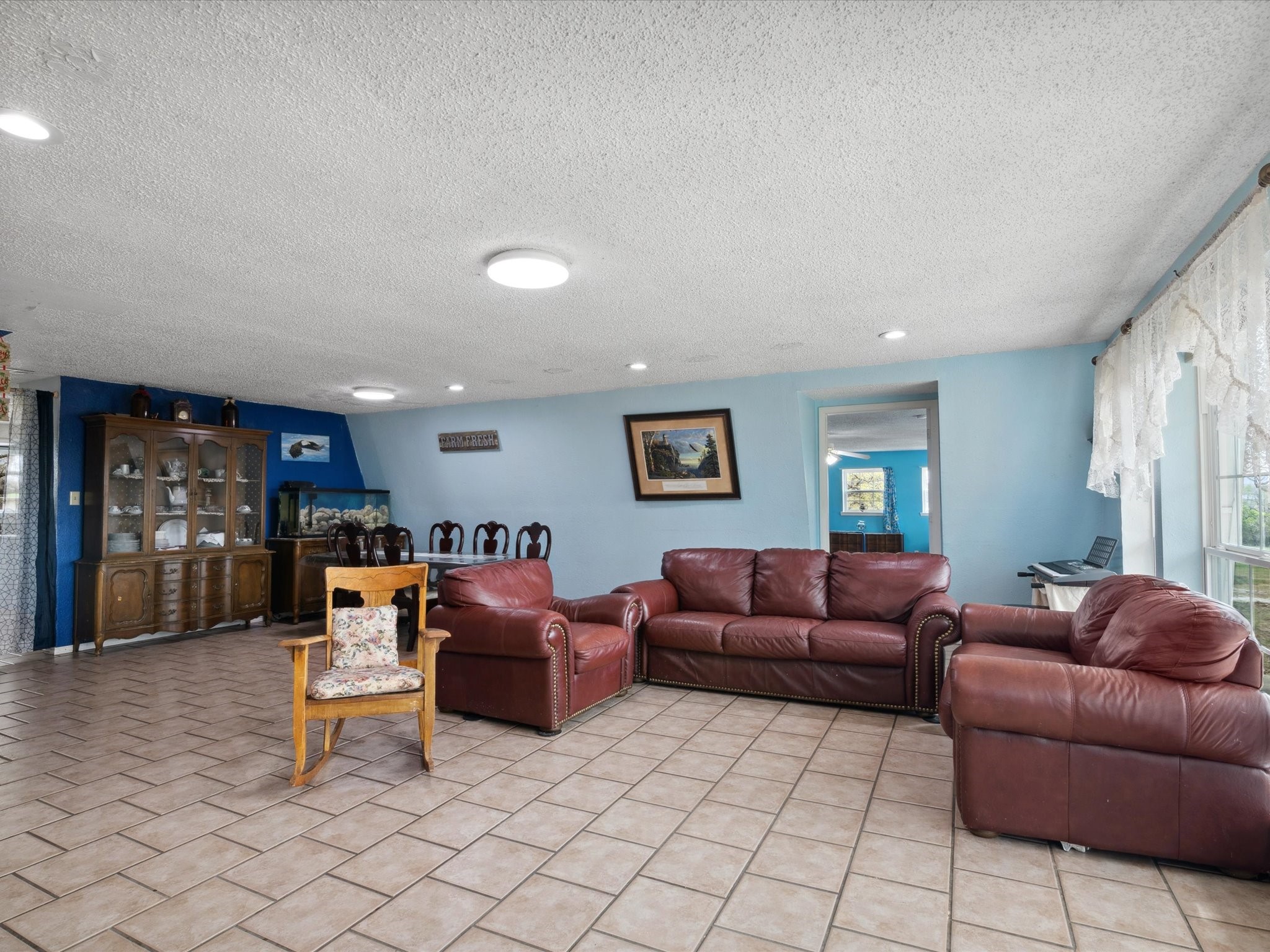 265 County Road 4374 Decatur TX 76234