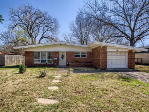 2038 Mather Street Irving TX 75061