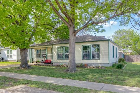 801 Holly Drive Garland TX 75040