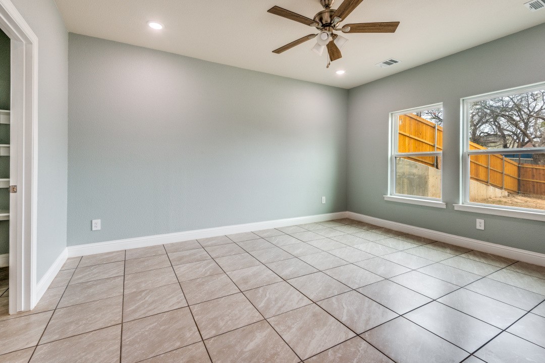 2110 22nd Fort Worth TX 76164