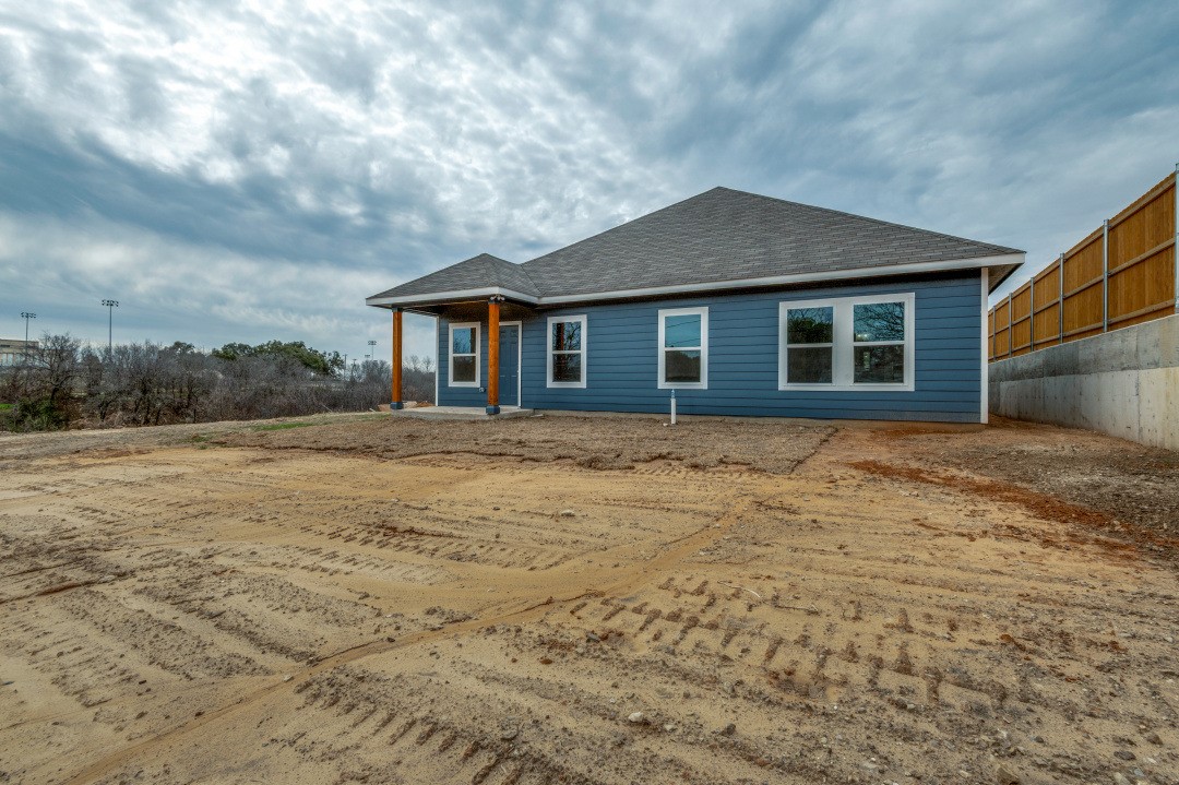 2110 22nd Fort Worth TX 76164